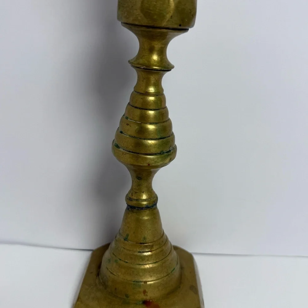 ANTIQUE SOLID BRASS BEEHIVE CANDLESTICK HOLDER RARE DECOR TALL PATINA LARGE READ